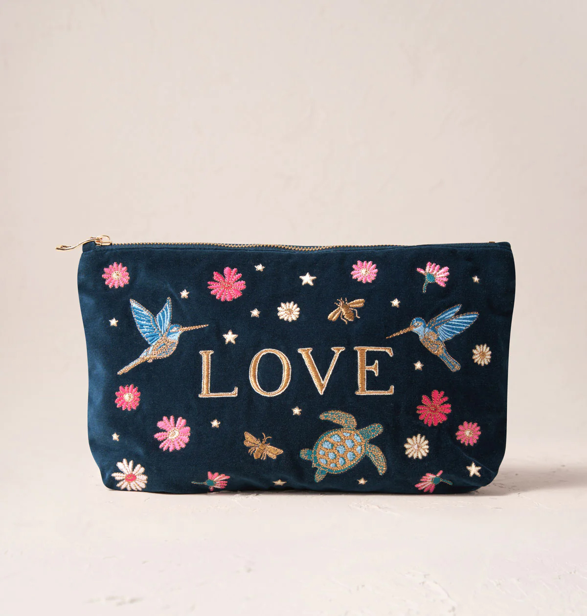 Give Love Everyday Pouch